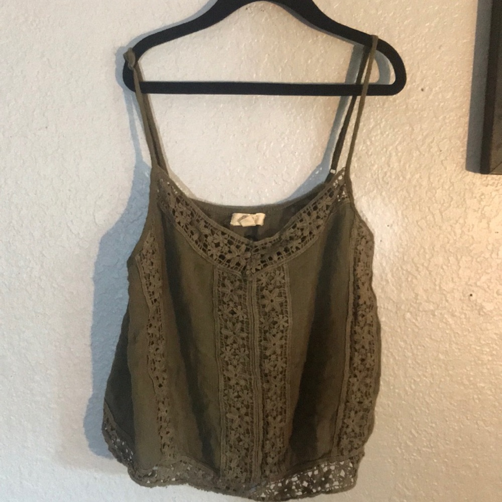 Crop top